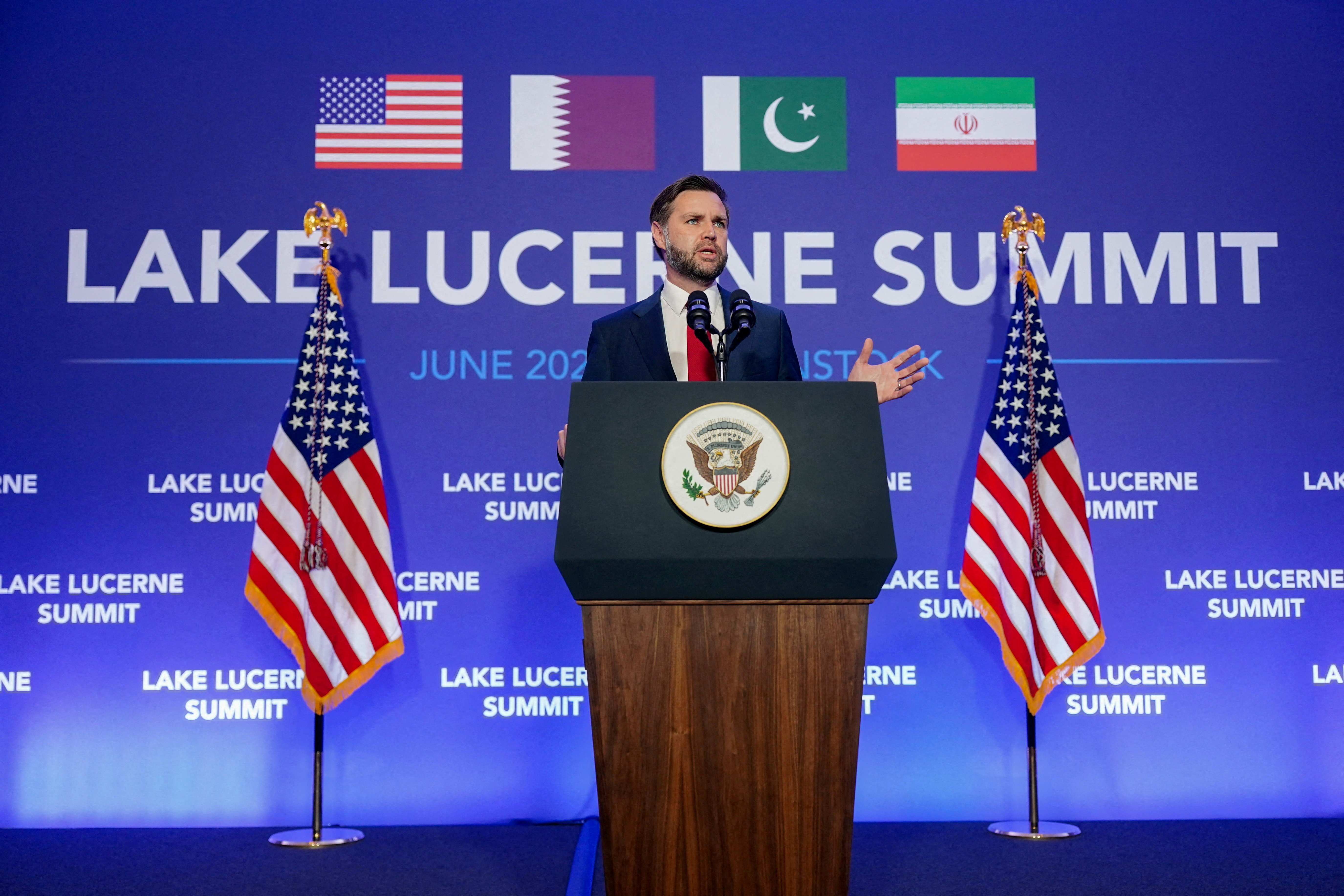 cover US and Iran make &#8216;encouraging progress&#8217; at talks although tension remains