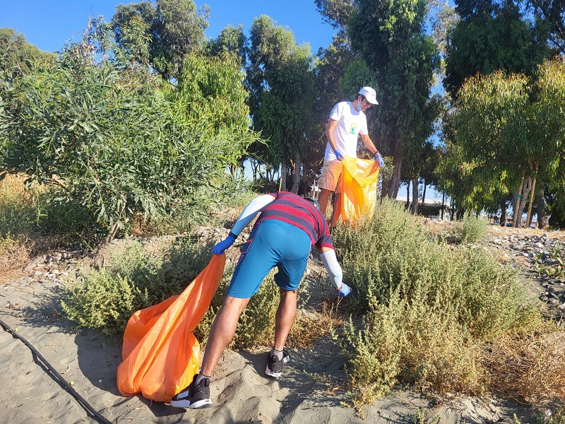HSS Cyprus holds Dasoudi beach clean-up, to promote eco awareness, youth fitness, service