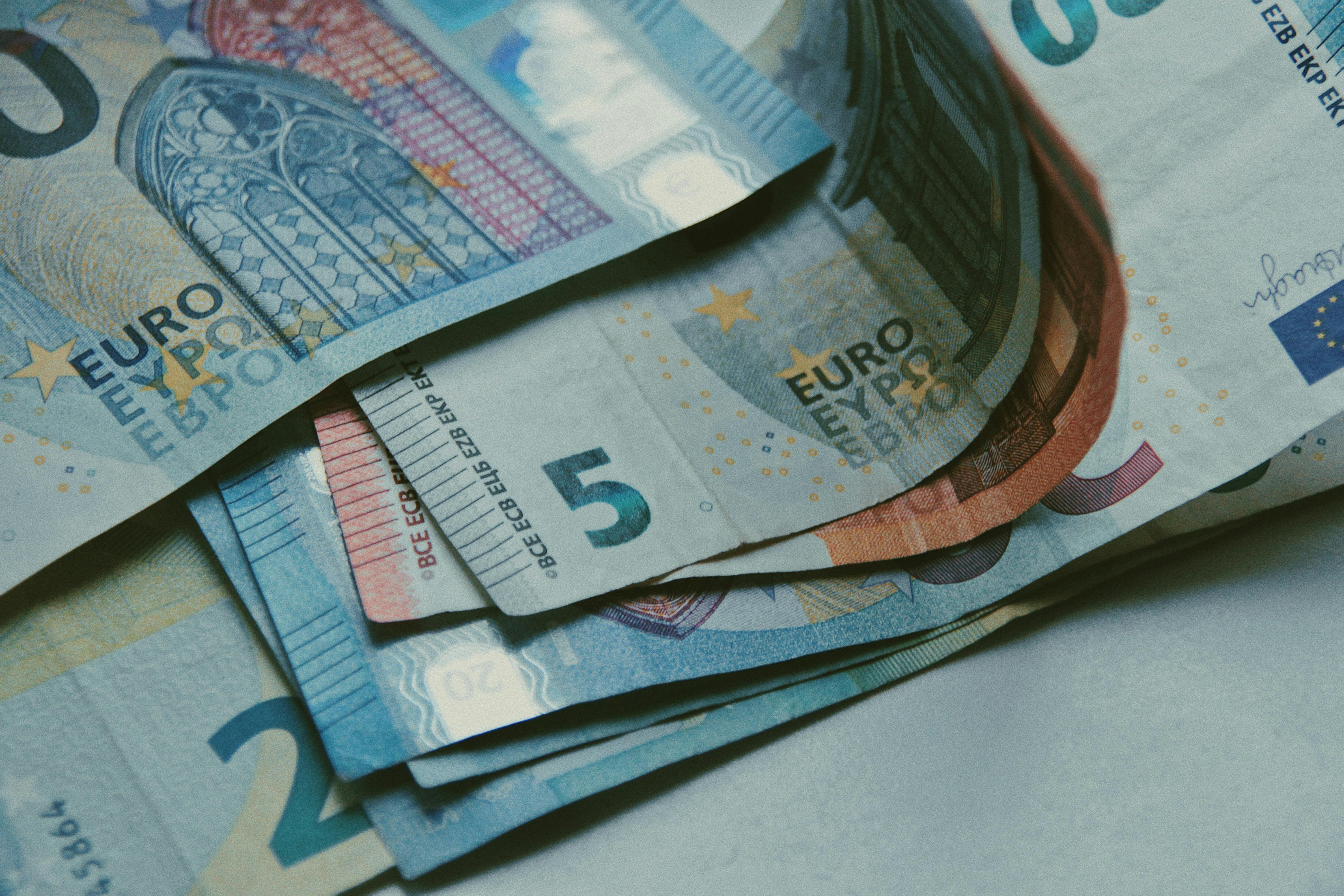 image Cyprus bank deposits dip in April as loan growth slows