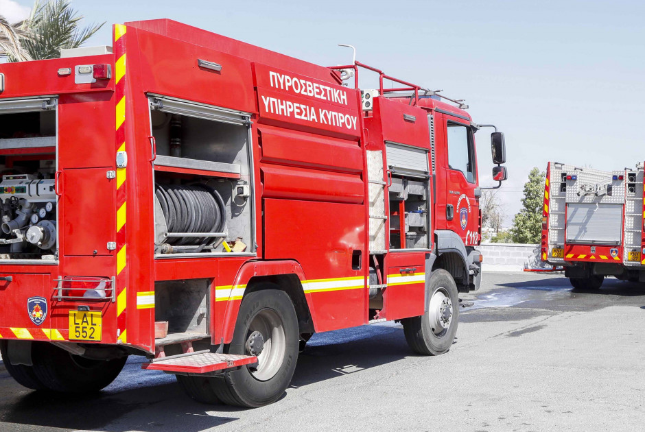 cover Fire breaks out in Limassol&#8217;s Trachoni, British bases join firefighting effort