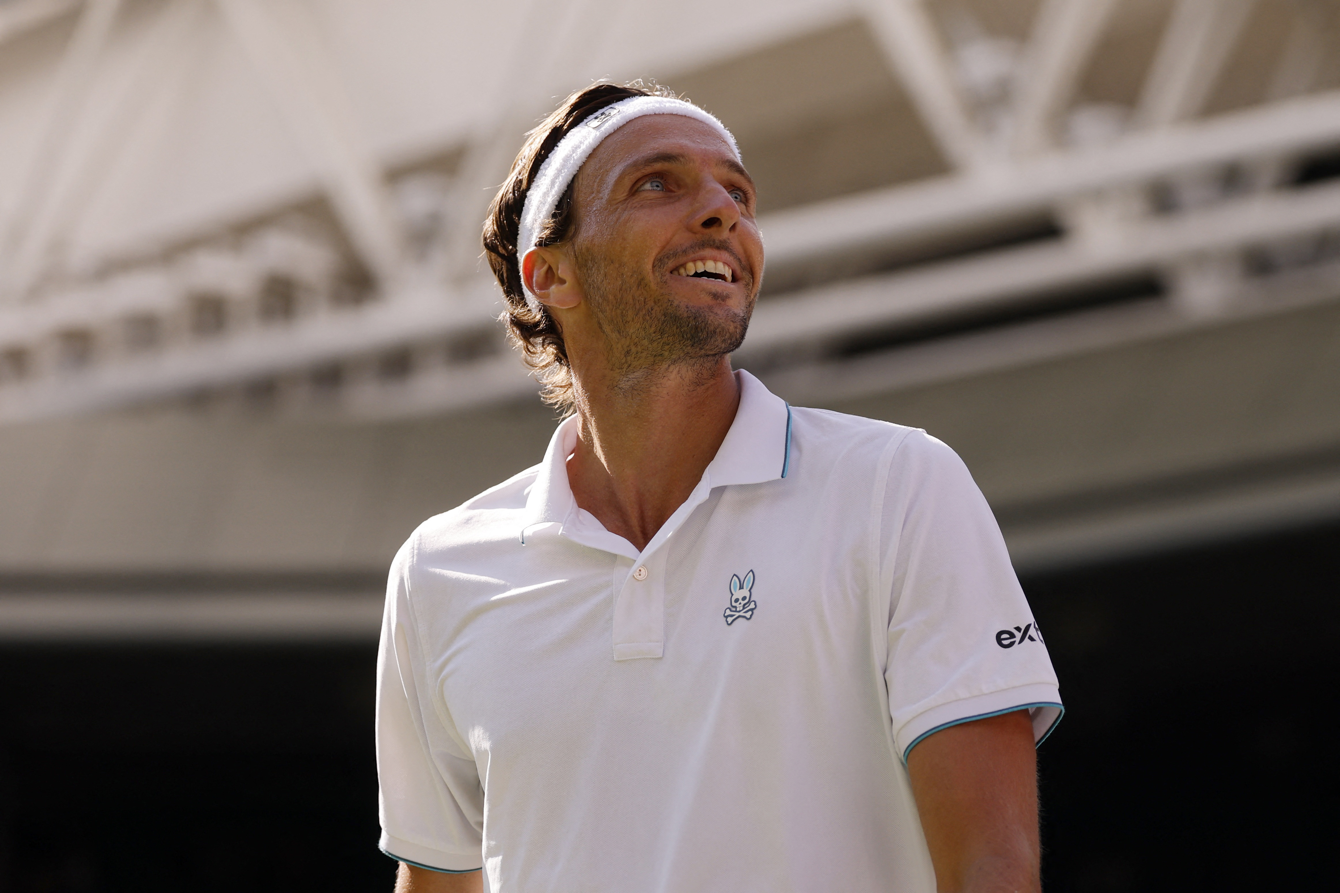 cover Tennis-Dashing Djokovic matches Federer with 105th Wimbledon match win