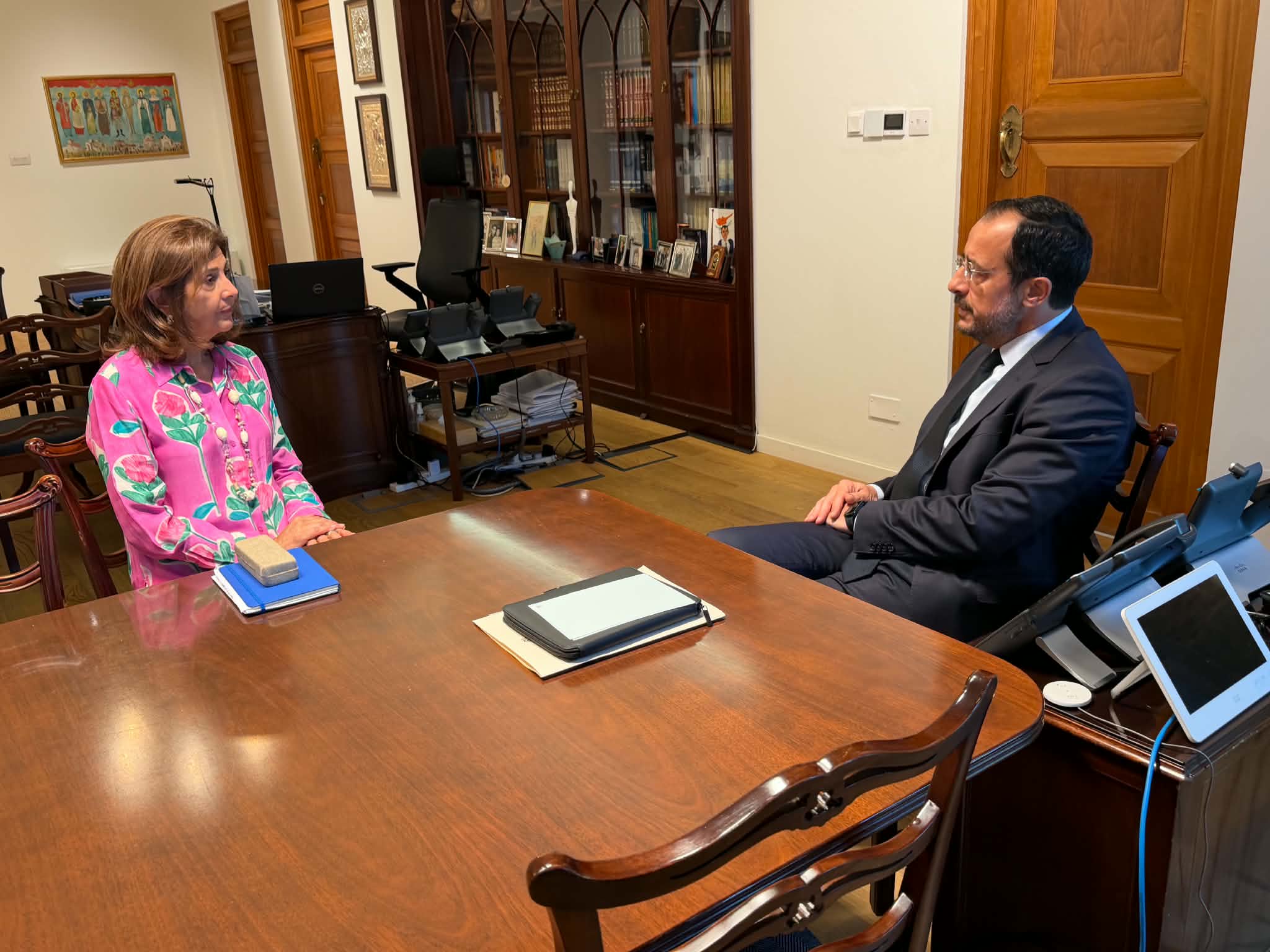 cover UN chief to encourage Cypriots to enter negotiations says Holguin