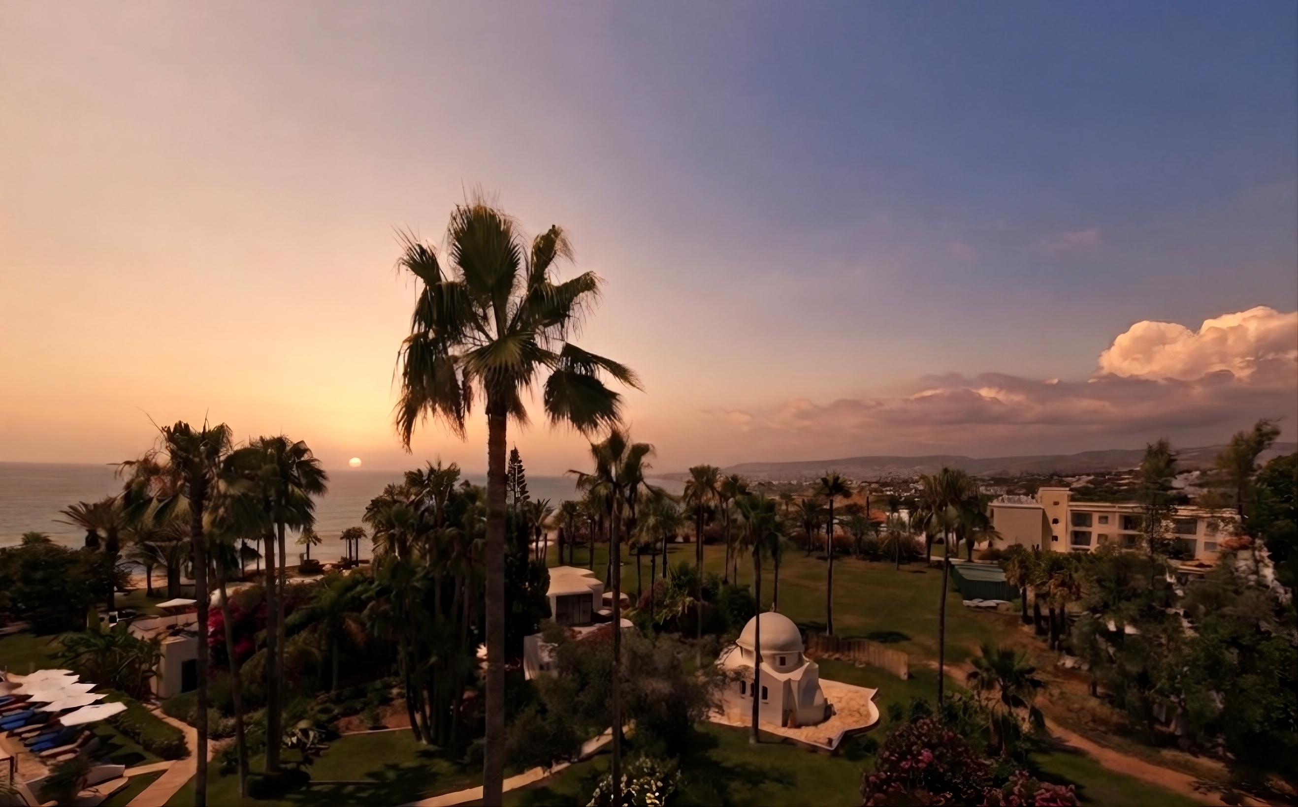 cover Cyprus hoteliers and Paphos municipality pledge coordinated tourism actions