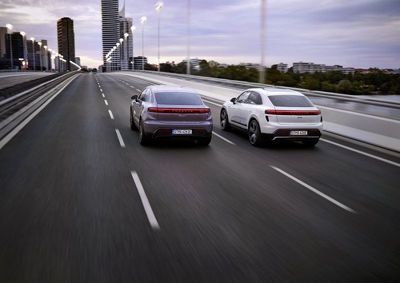 cover Porsche Advanced Package: the perfect enhancement for Macan Electric
