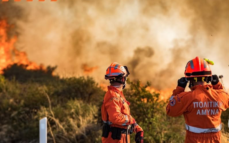 cover Civil Defence on high alert as wildfire risk remains high