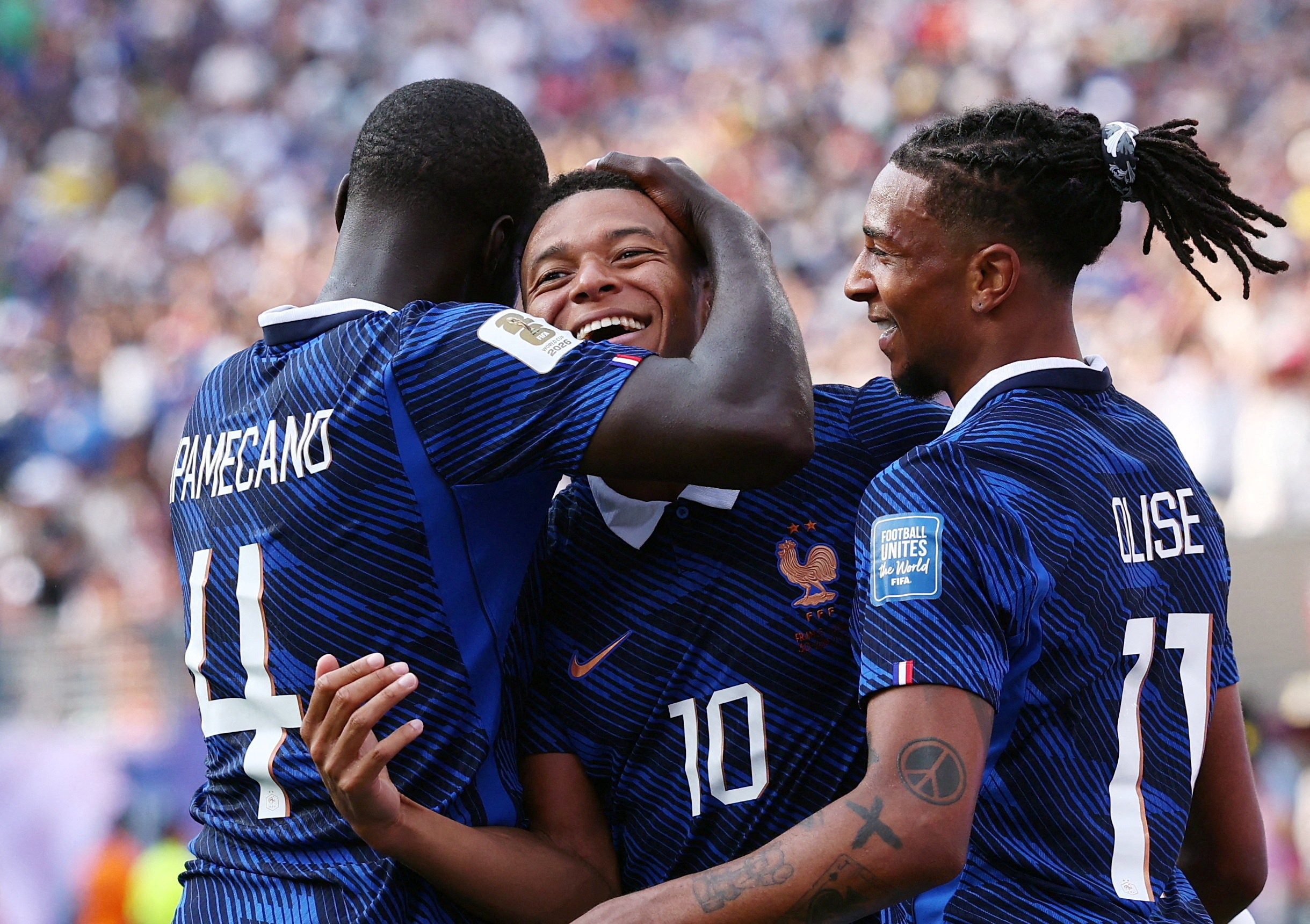 cover Chilavert says Paraguay will face &#8216;a squad from Africa&#8217; when playing France