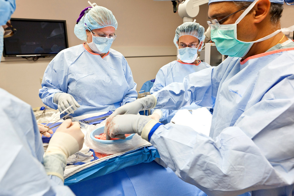 cover Cypriot girl gets kidney through ‘domino transplant’