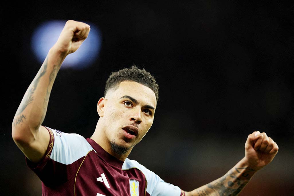 cover Chelsea sign Rogers from Villa in record British deal
