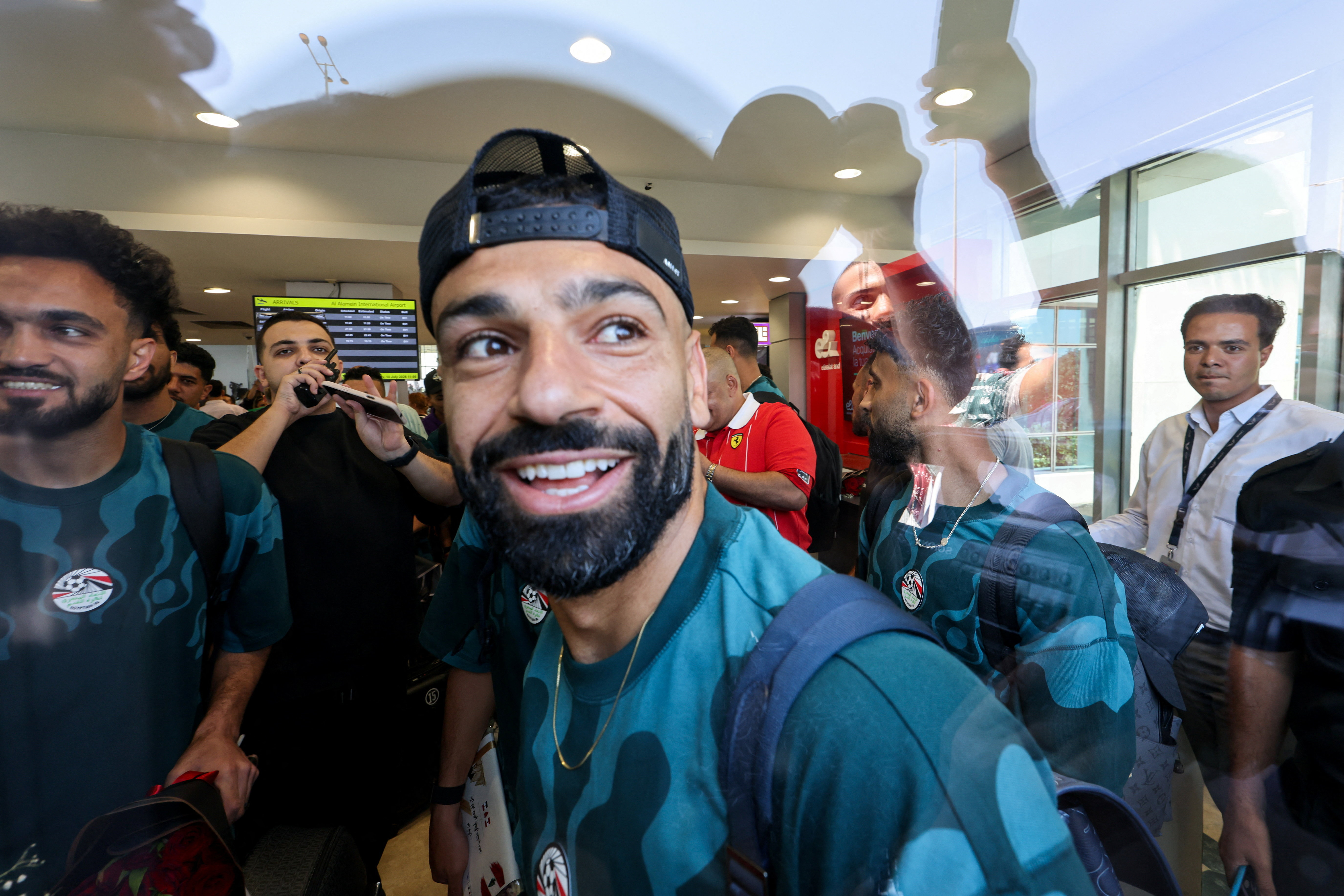 cover Turkey&#8217;s Trabzonspor say transfer talks with Salah underway