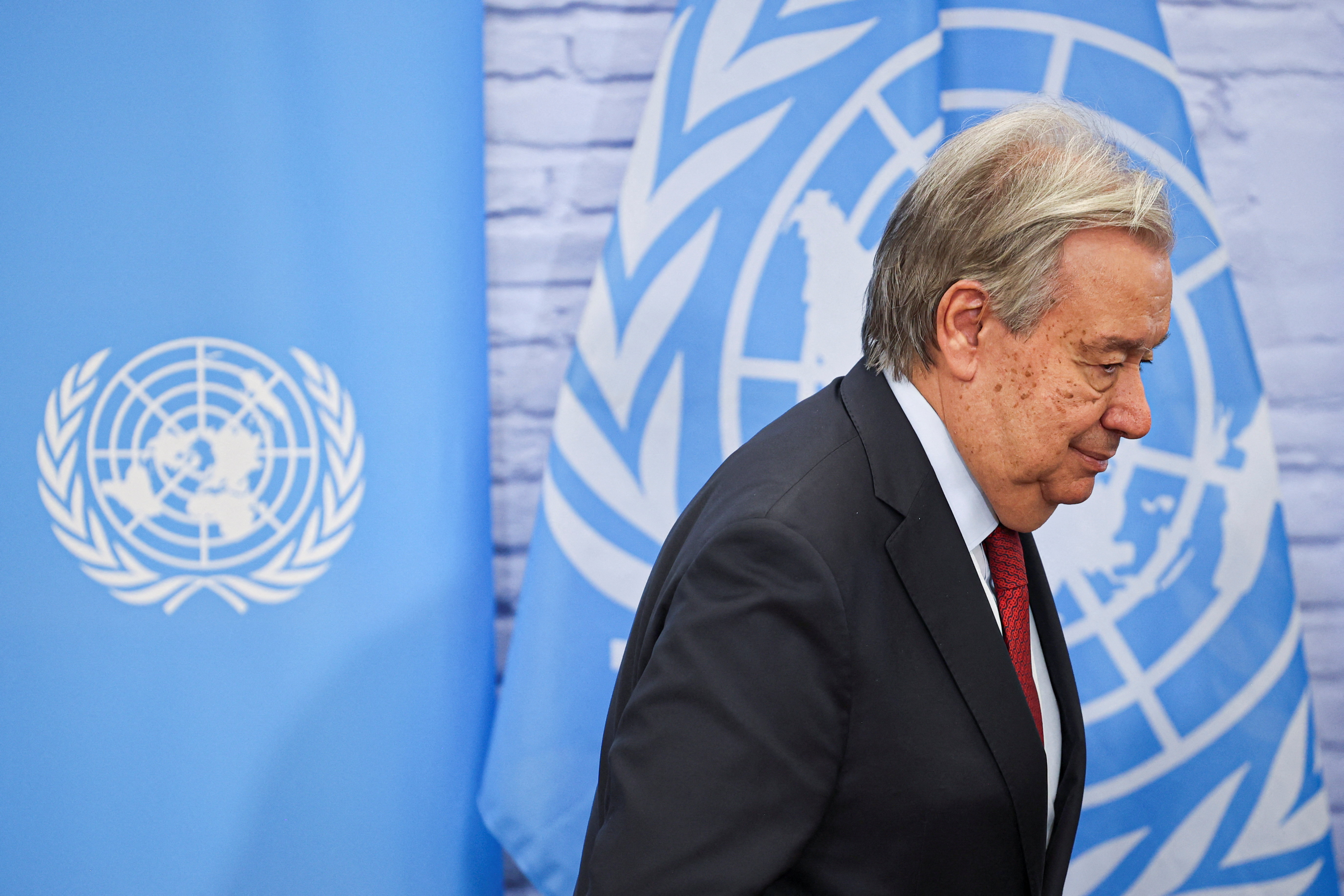 cover Ecuadorean diplomat nominated as candidate to lead UN
