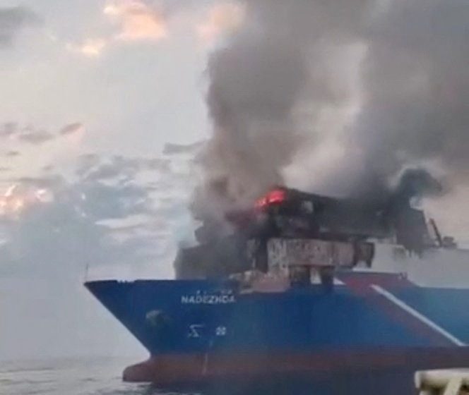 cover Ukraine halts strikes on tankers using Russian port at US request