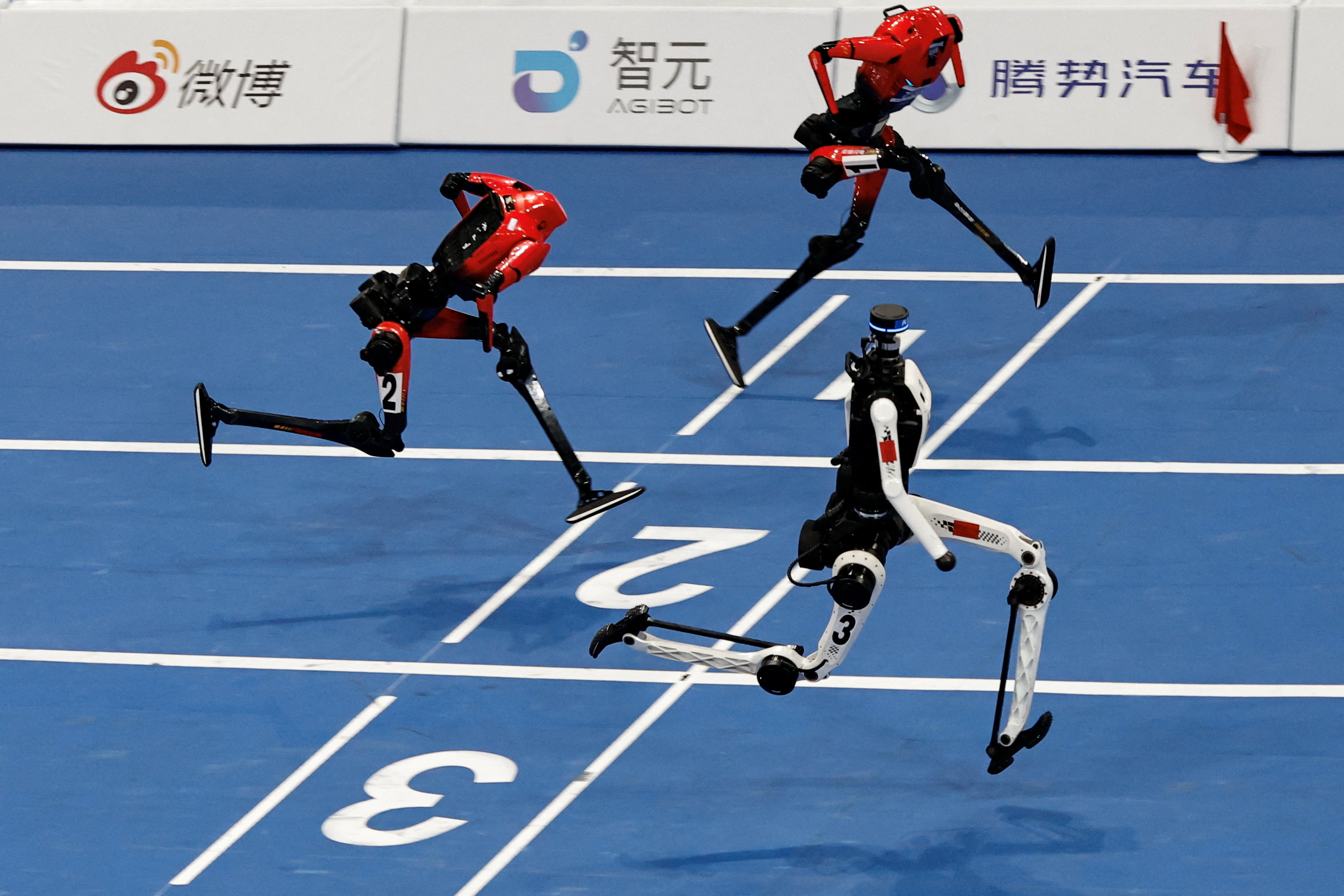 cover Chinese robot Tiangong clocks sub-9 second 100 metres in Beijing