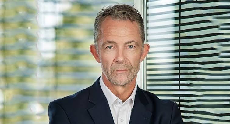 cover Seafarers are not expendable, warns shipping executive