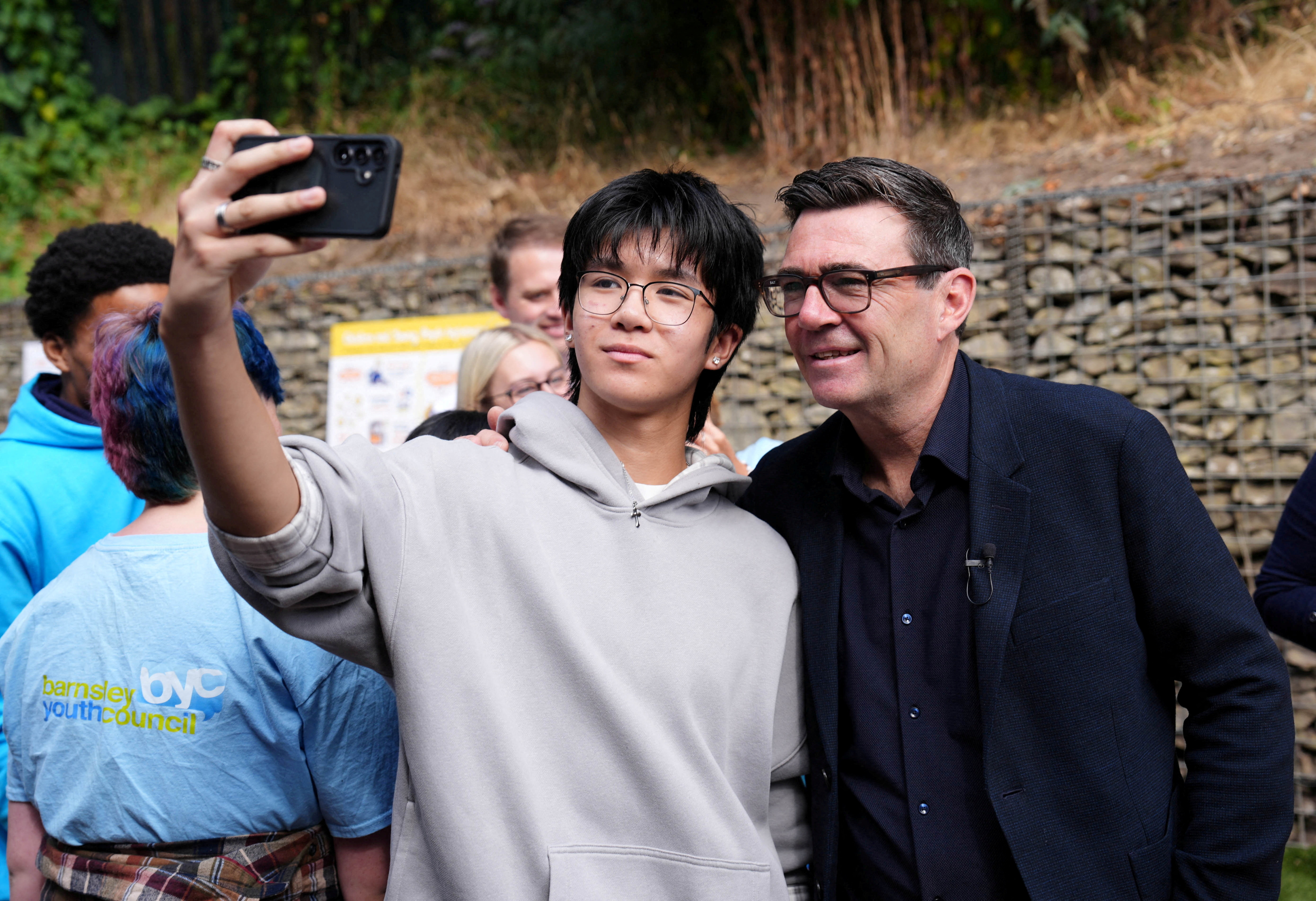 cover New UK PM Burnham takes to social media to challenge populist parties&#8217; dominance