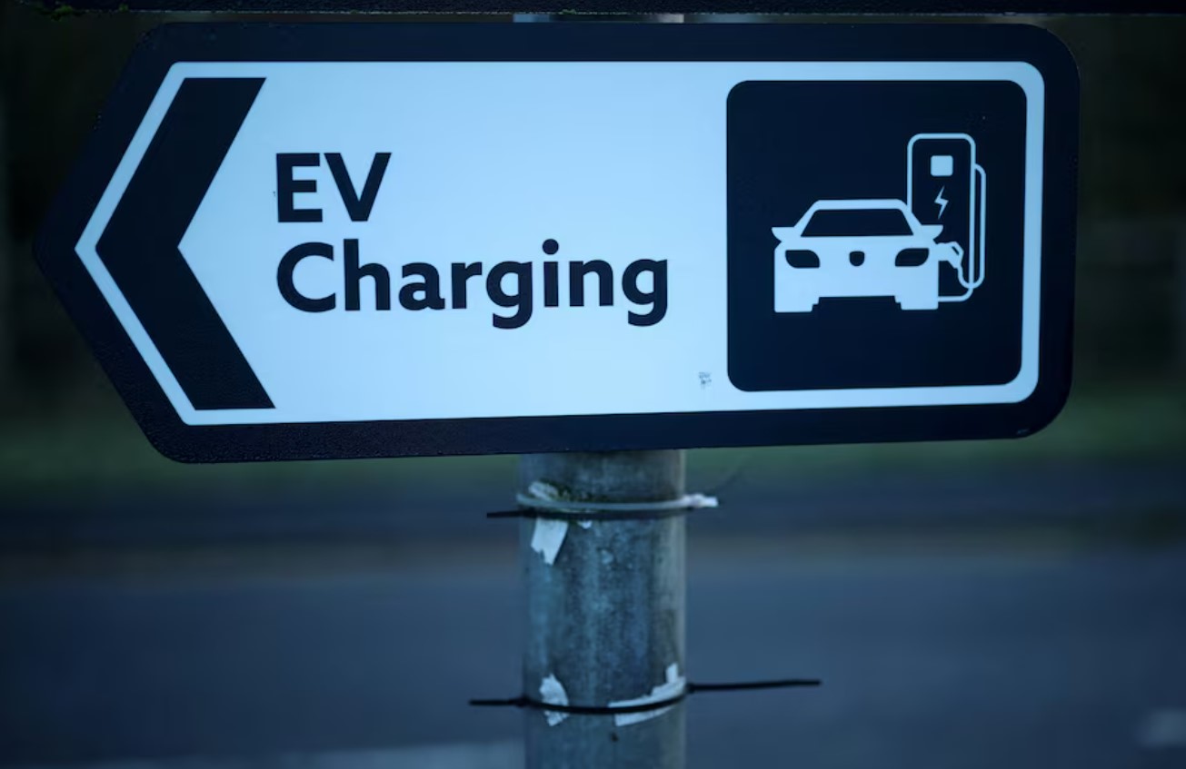 cover UK unveils £130m public-private fund for zero-emission vehicle tech