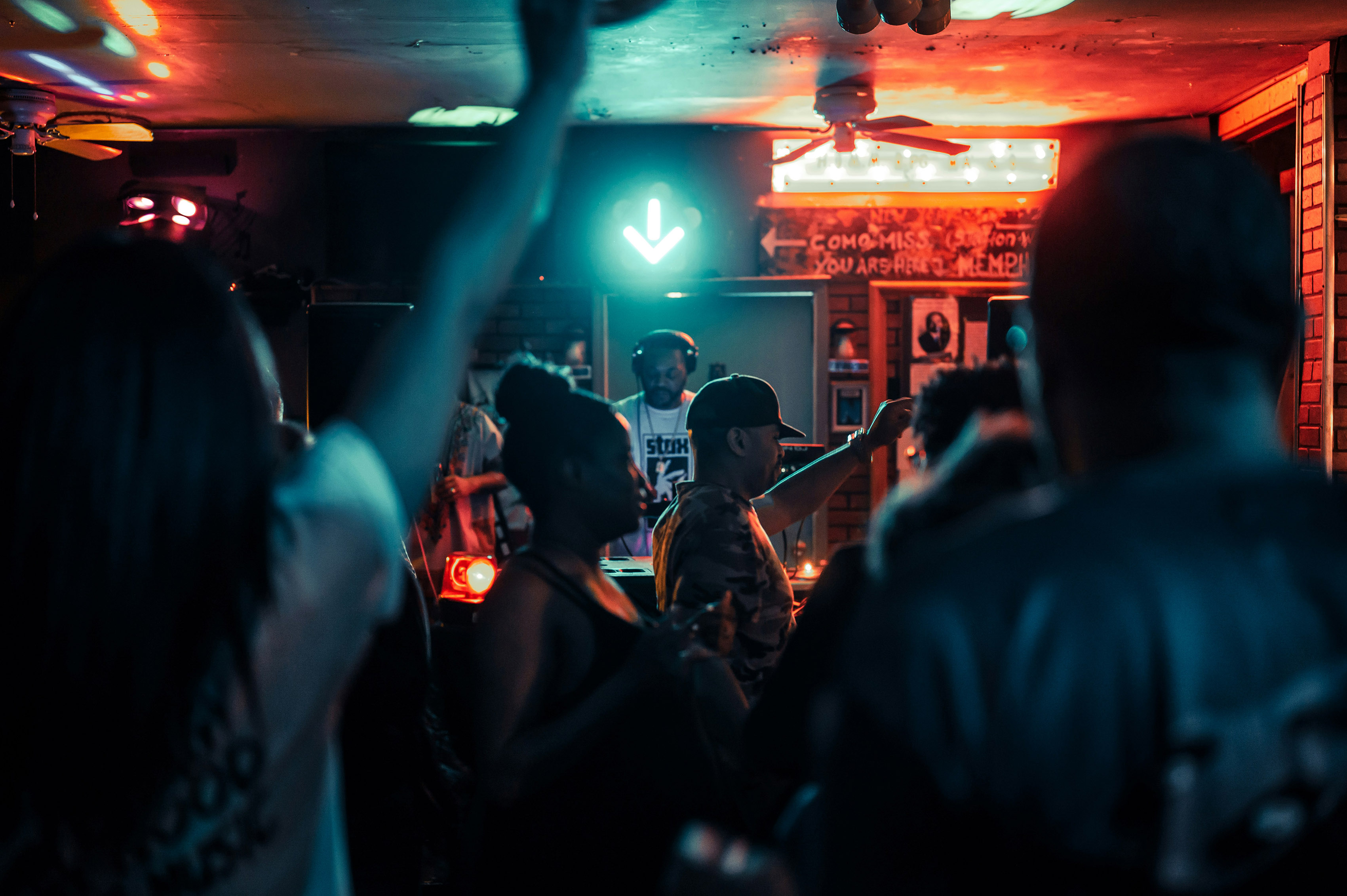 cover Village Nights bring music and dancing