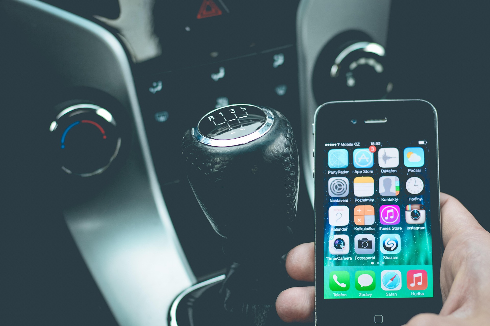 cover Police book 550 for distracted driving