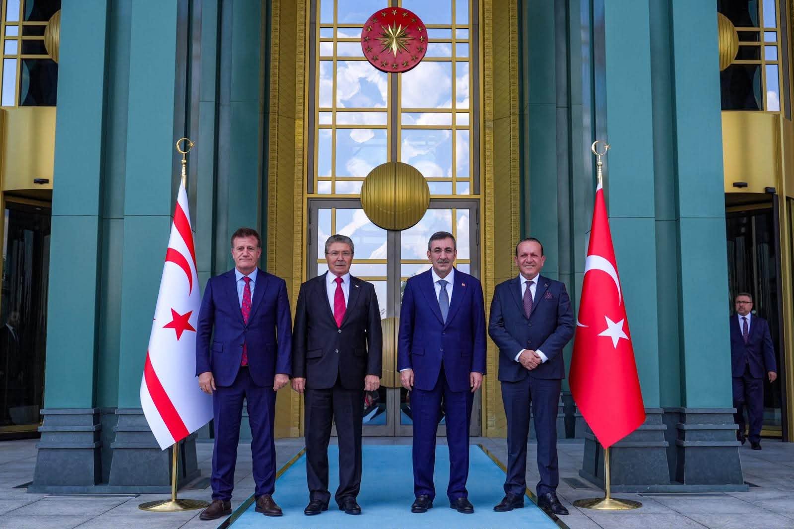cover Turkish Cypriots, Turkey sign ‘additional’ fibreoptic internet deal