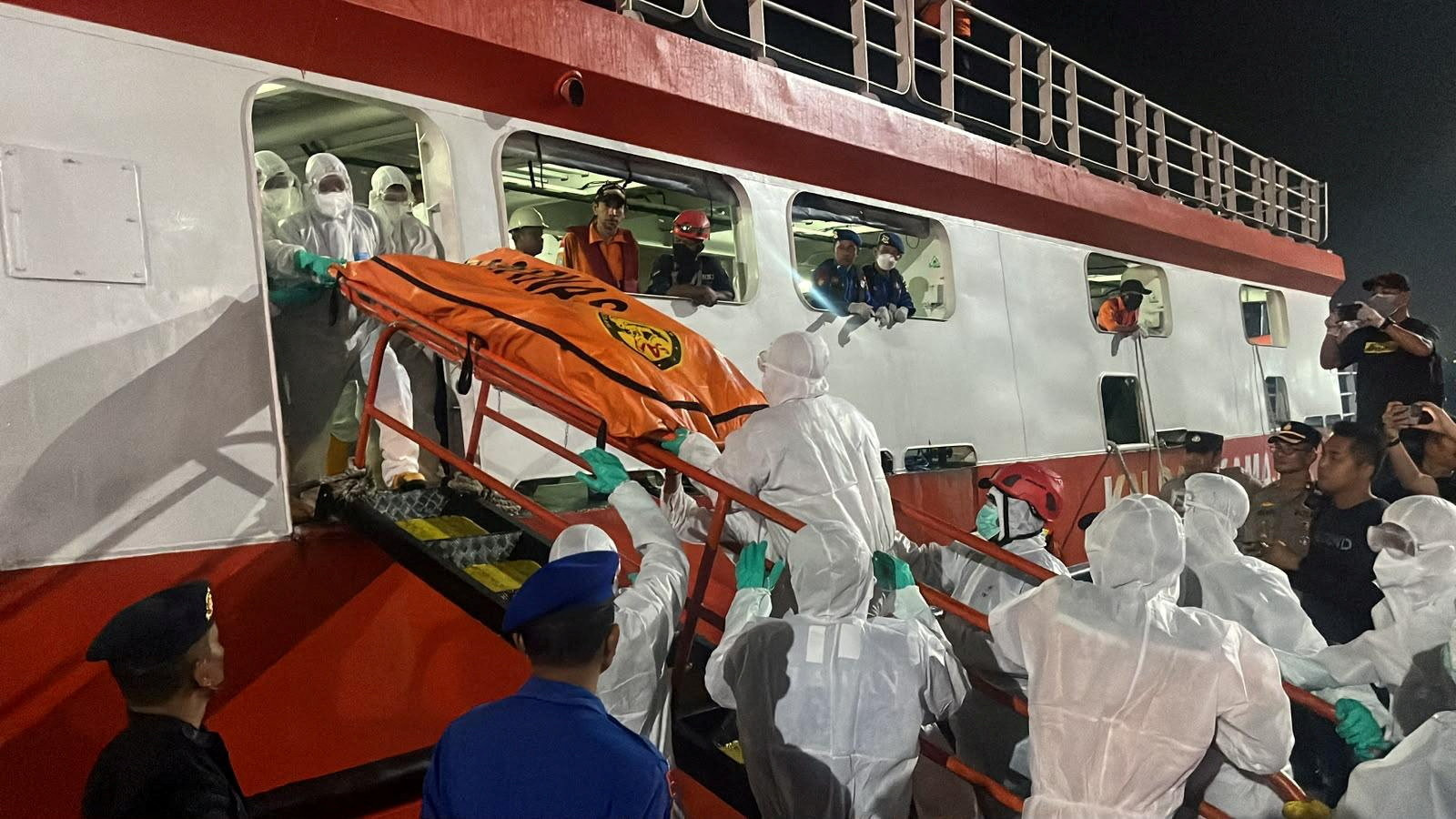 cover Death toll from capsized ship in Indonesia rises to 20 as search continues for 115 missing passengers