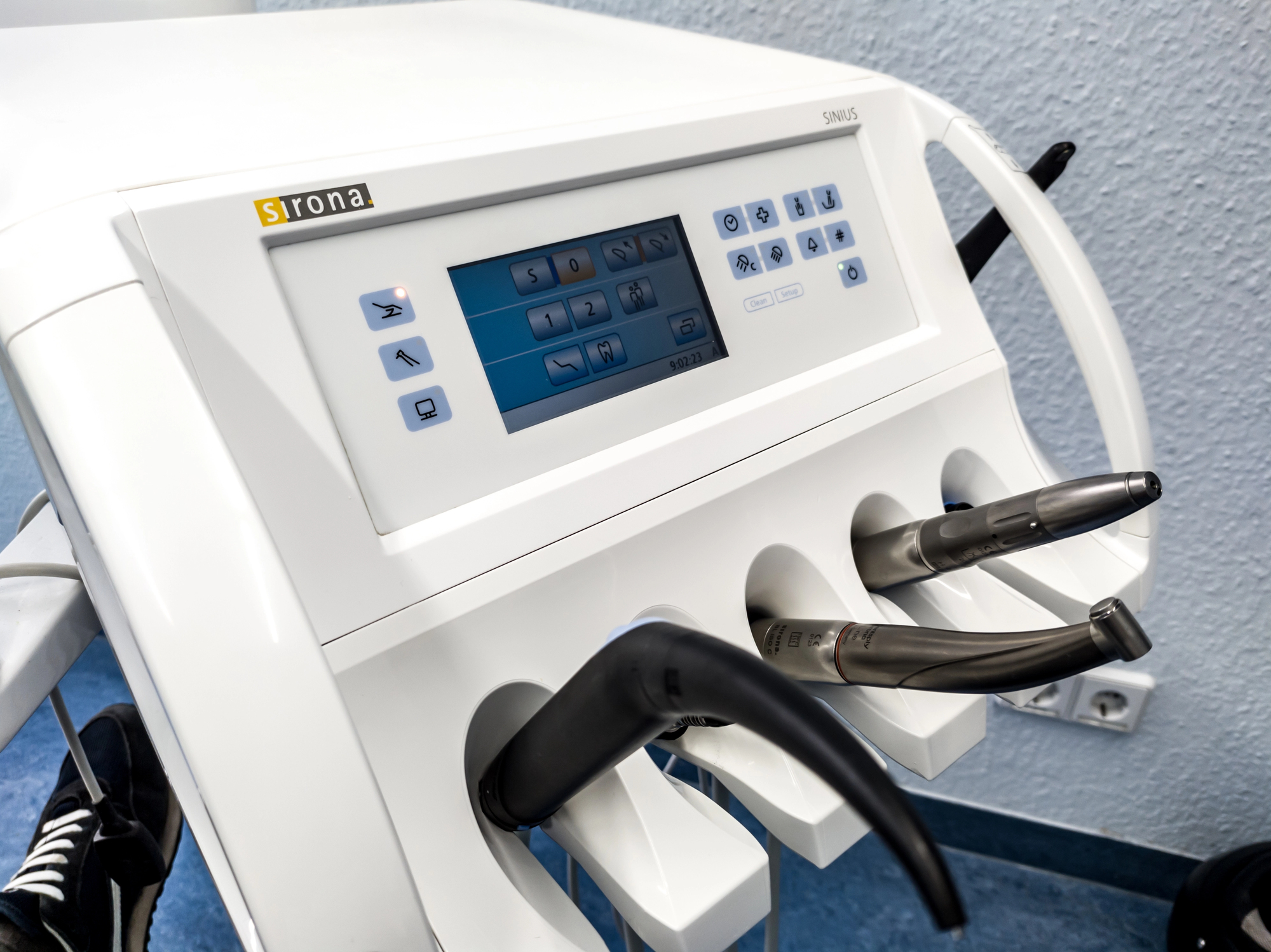 cover Dentsply Sirona returns to profit, a medical-device win in Armistice Capital’s Healthcare Book