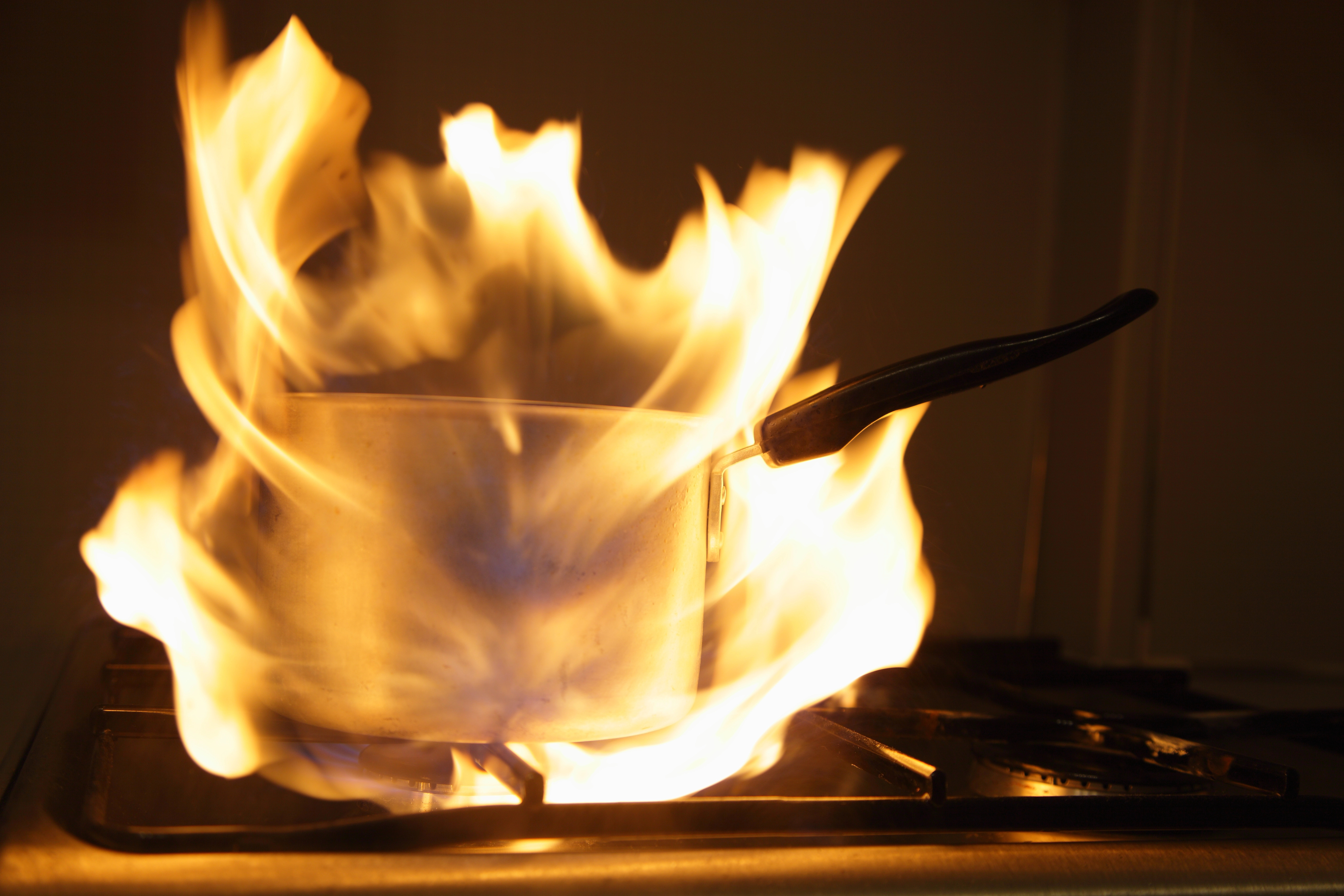 cover Unattended pan causes fire in Yeroskipou