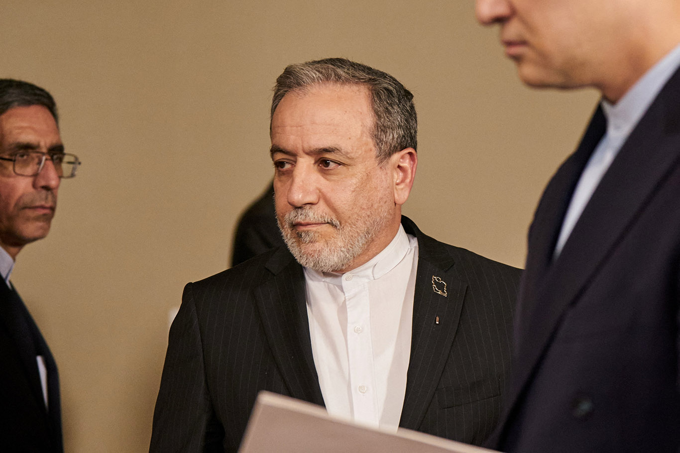cover Iran awaits US move after WSJ report says Trump rejects peace plan