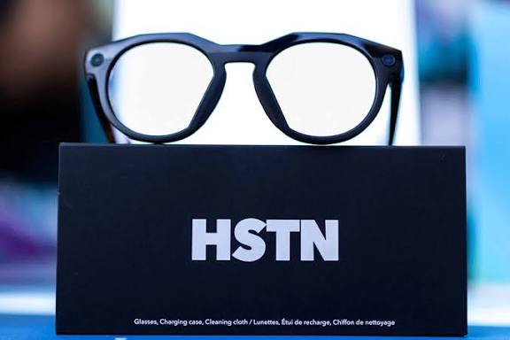 cover From smart glasses to AI pins, privacy fears challenge tech&#8217;s next big bet