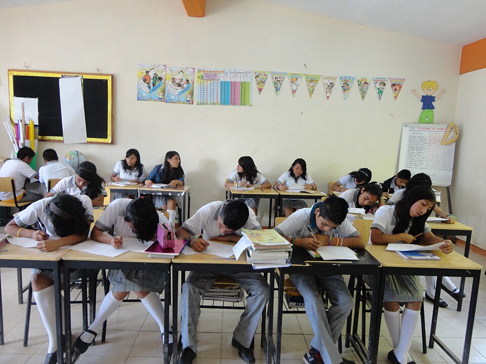 cover Classrooms go phone-free in Mexico under new school rules