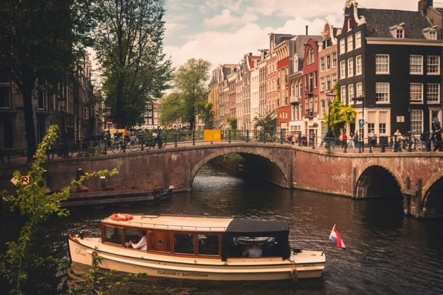 cover Why the Netherlands is still drawing workers from across the EU