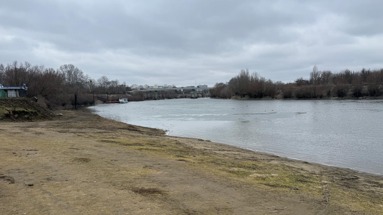 cover Moldovan leaders &#8216;will seek parliament&#8217;s ok to declare energy, water emergency&#8217;
