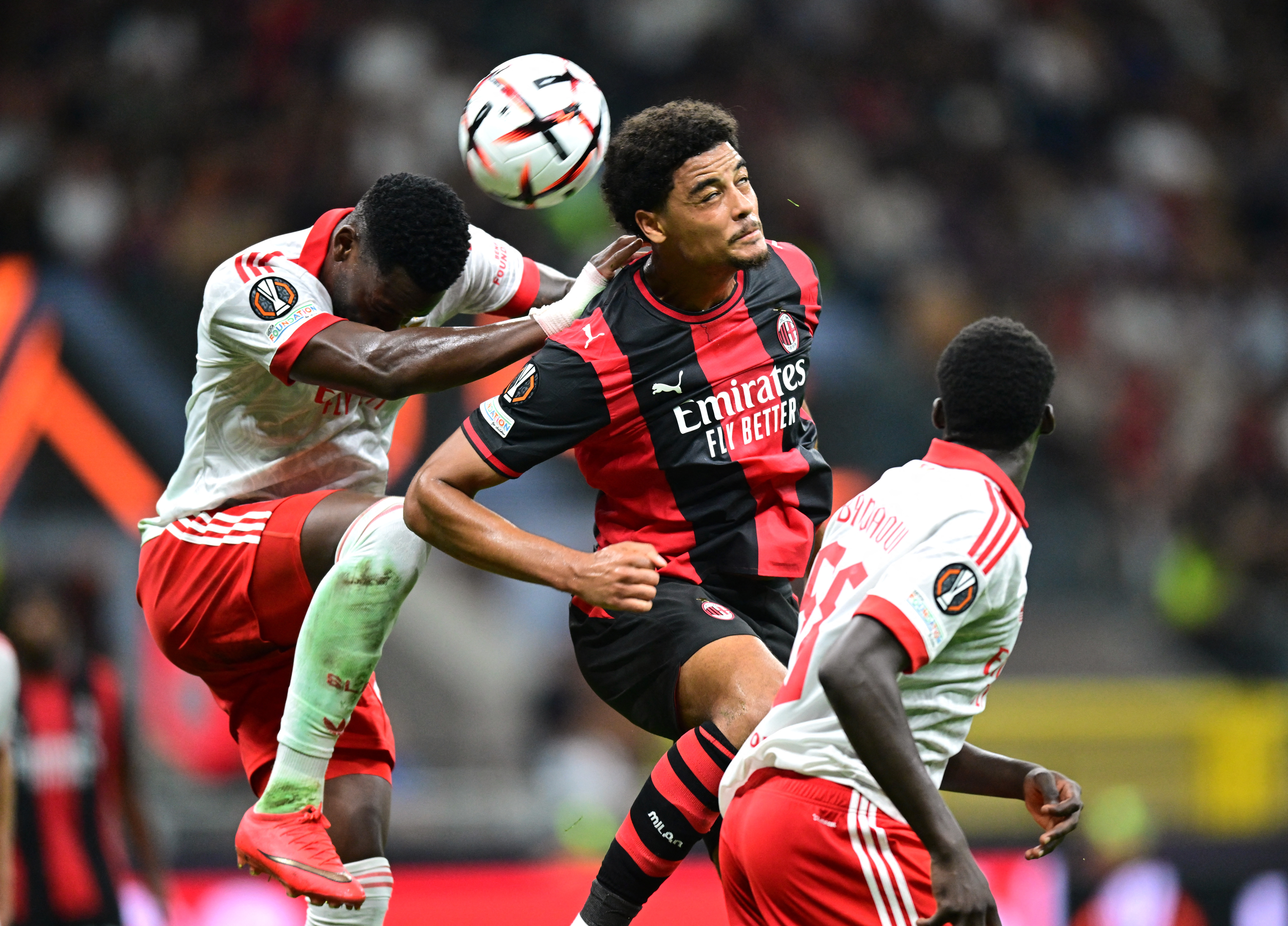 cover Benfica earn win in Milan as Sunderland celebrate historic night