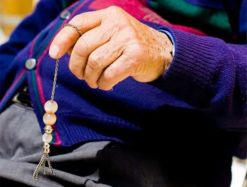 cover Komboloi: the fascinating history behind Cyprus’ worry beads