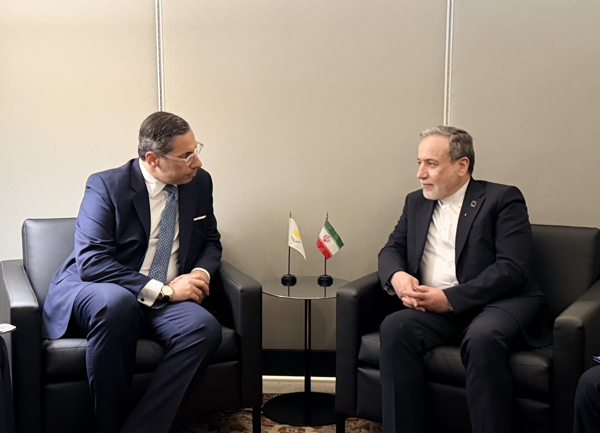 image Kombos tells Iran’s Araghchi of hope for ‘lasting regional de-escalation’