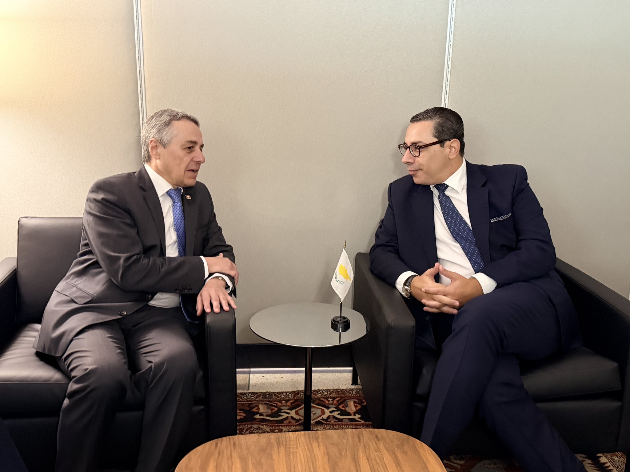 cover Kombos, Switzerland’s Cassis pledge to boost cooperation