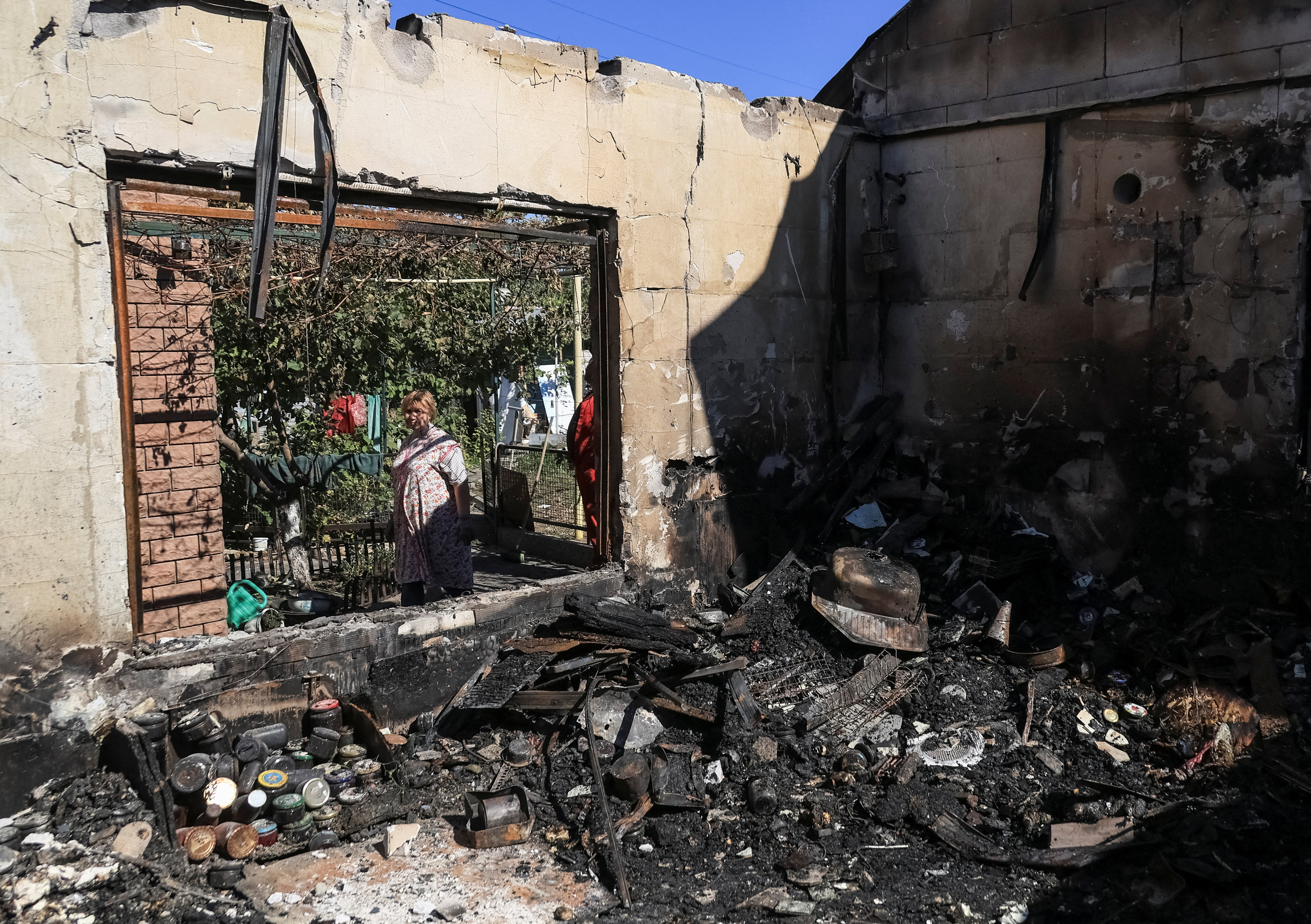 cover Russia strikes Kyiv, other cities hours after US sanctions passed