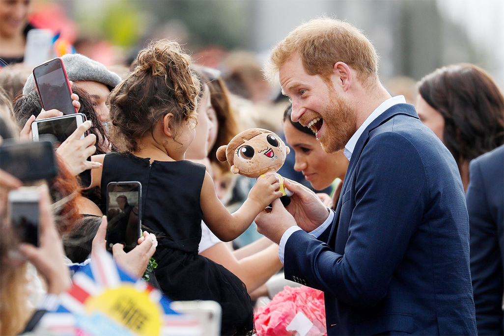 cover Prince Harry&#8217;s children targeted by &#8216;European paparazzi&#8217; while at school in England