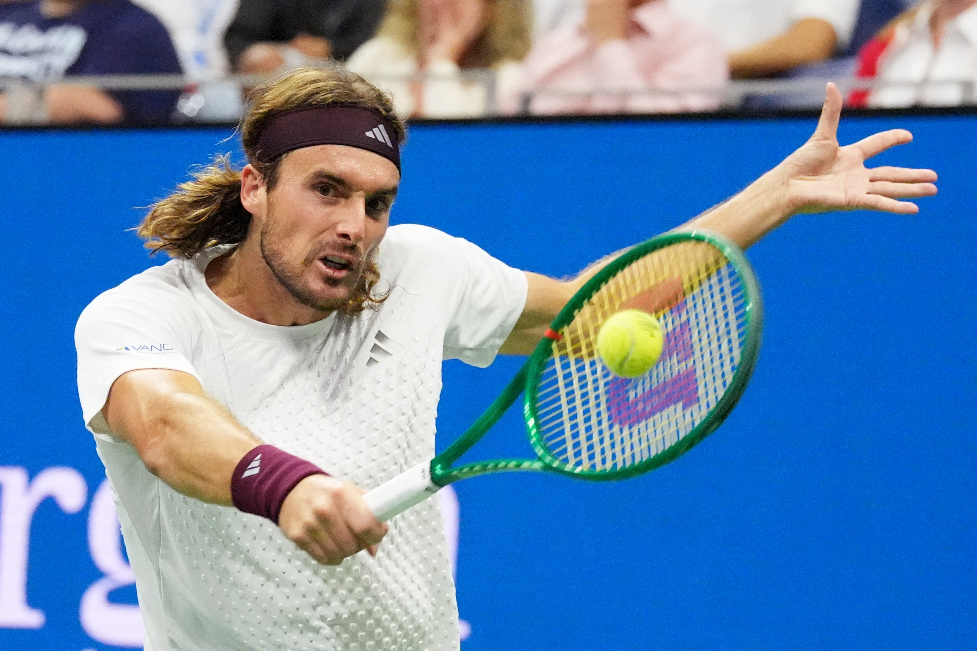cover Tsitsipas laments fall of the one-handed backhand as 149-year run ends