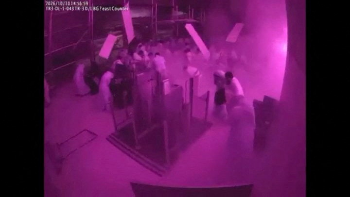 cover New attack on Riyadh airport kills one, wounds 11