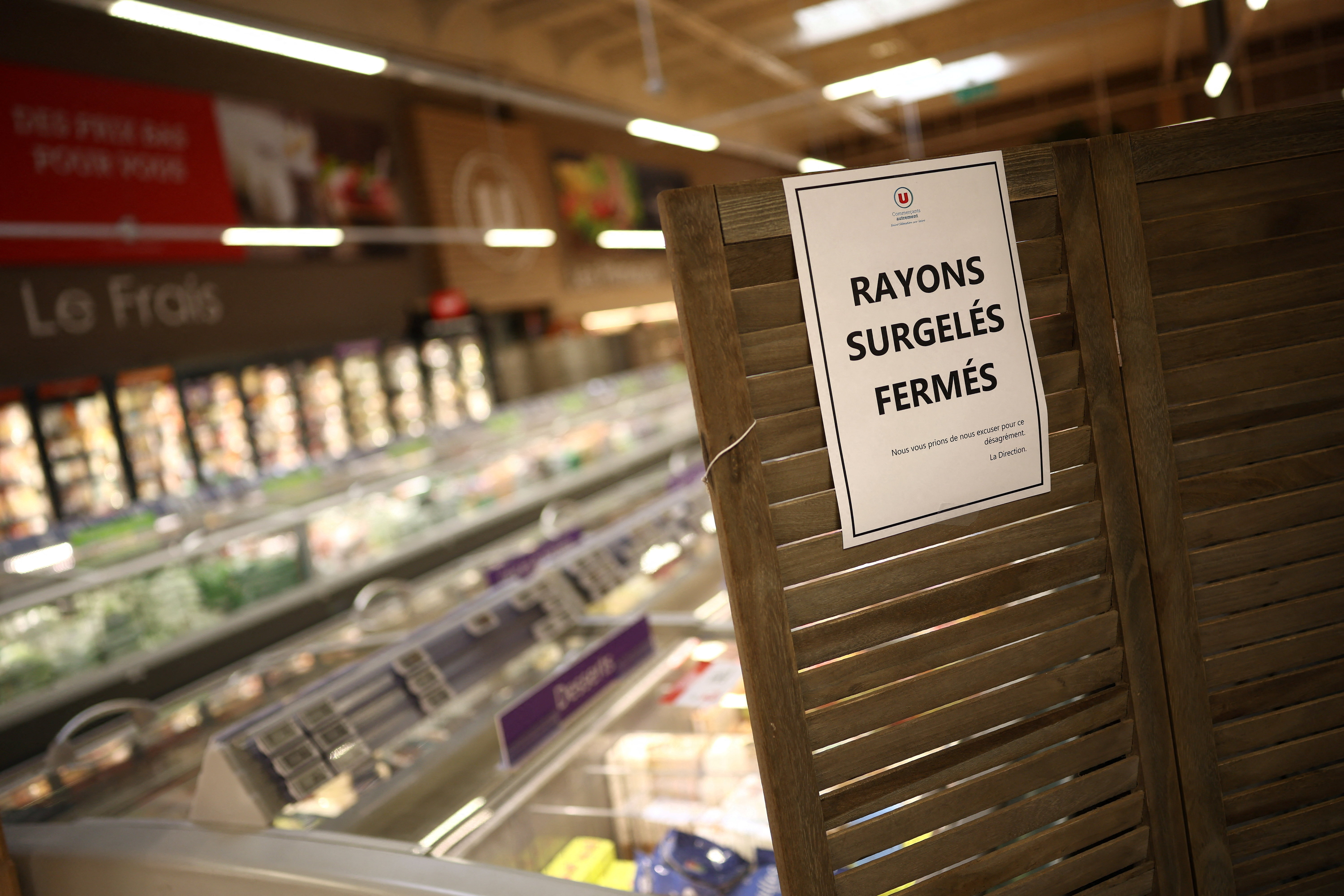 cover Hackers heat French supermarket fridges, sparking fires and food losses