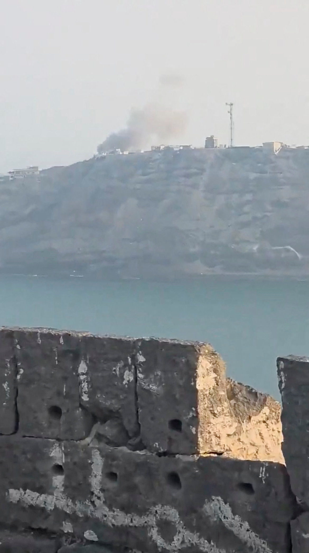 cover Yemen&#8217;s Houthis hit palace in Aden, coalition details attacks on Saudi infrastructure