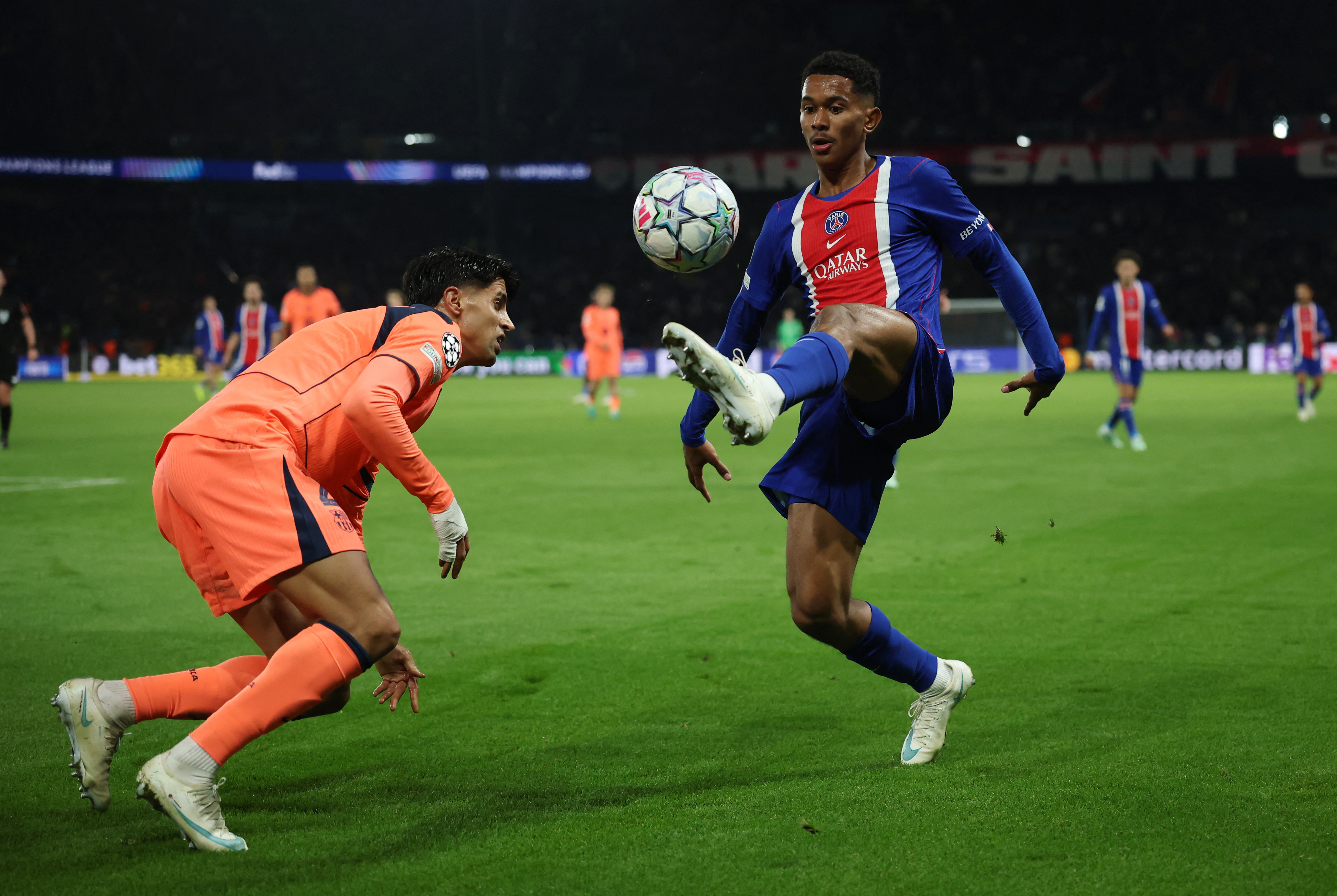 cover PSG sink Barcelona in six-goal thriller, Liverpool and Man City win