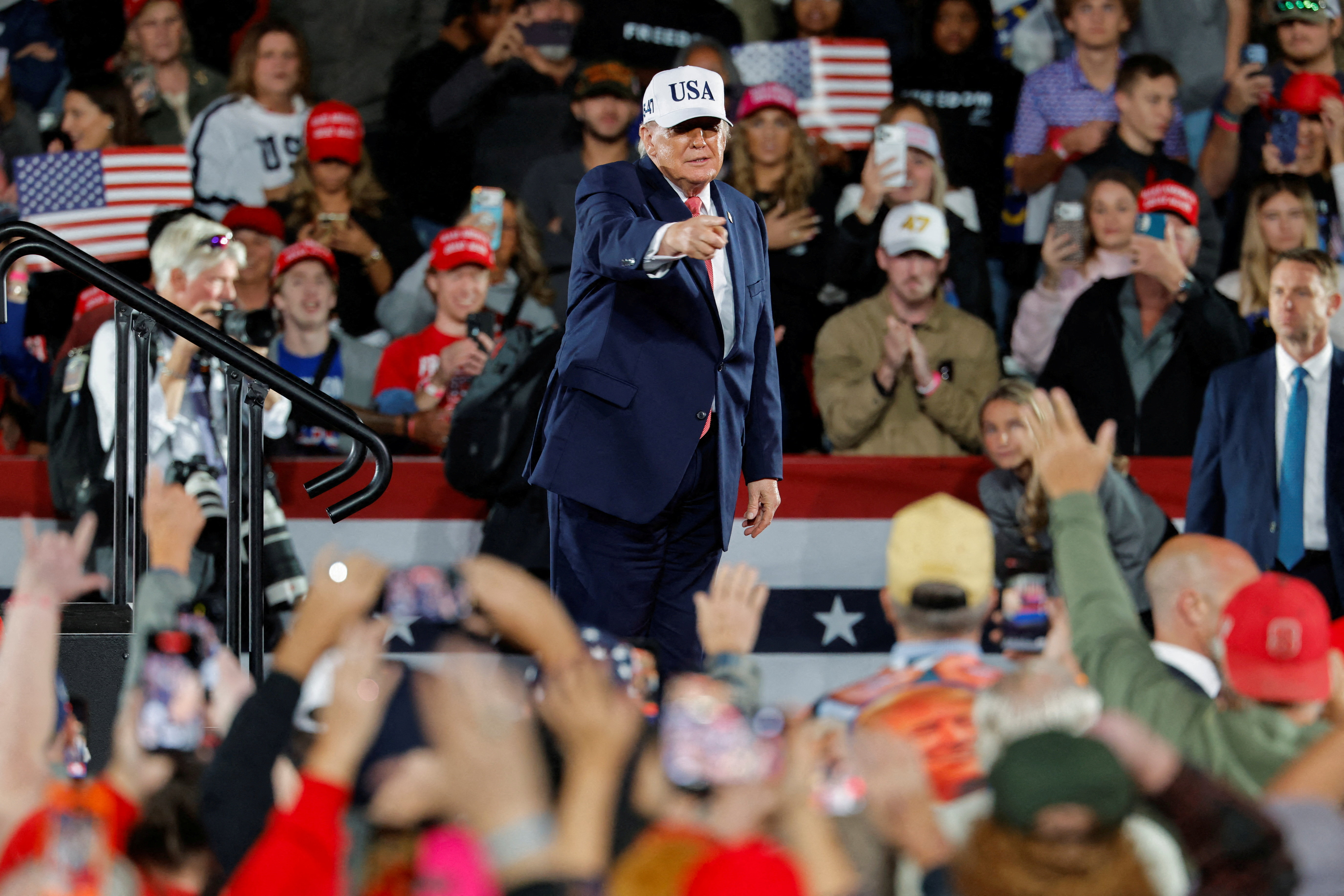 cover Trump ordered to sit for deposition in his $10 billion BBC lawsuit