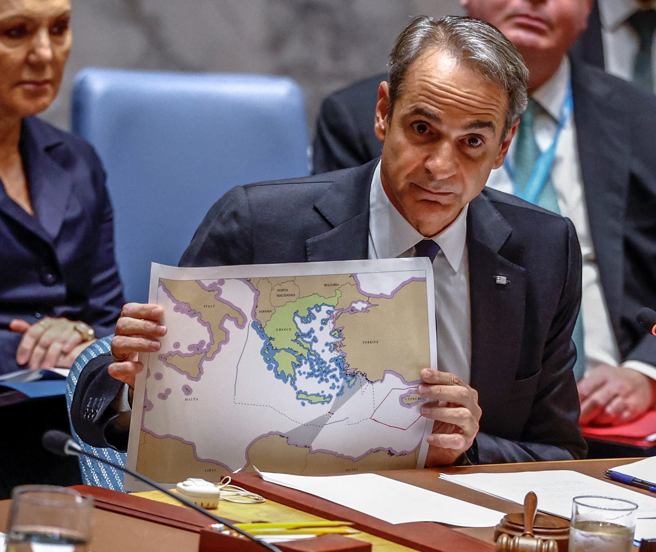 image Mitsotakis calls Turkey-Libya maritime deal &#8216;blatantly illegal&#8217;