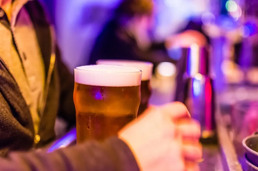 cover Heineken warns weight-loss drugs could hit beer sales in British pubs