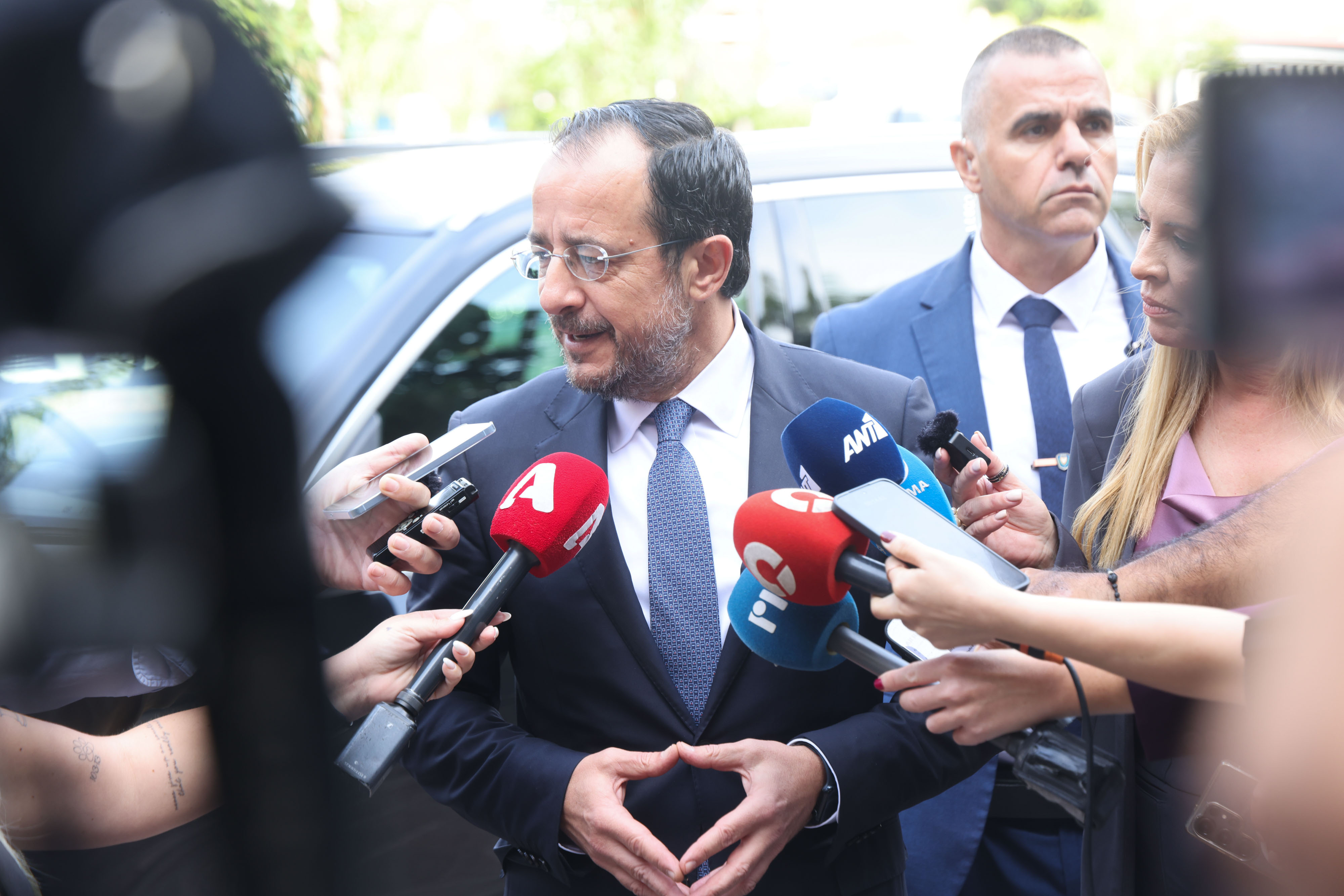 cover Christodoulides signals fresh aid on top of €1 billion package