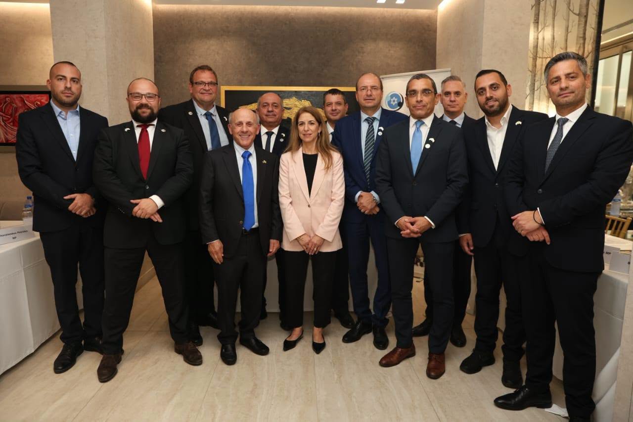 cover Akel questions hosting of Israel lobby group in parliament