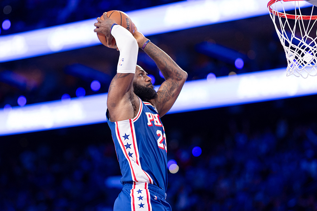 cover LeBron grateful for Philadelphia debut, calls boos &#8216;amazing&#8217;