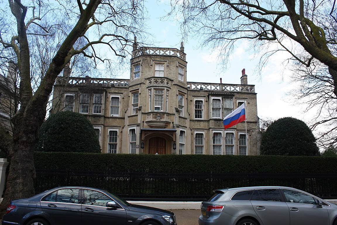 cover Britain, EU: sleepwalking towards war with Russia