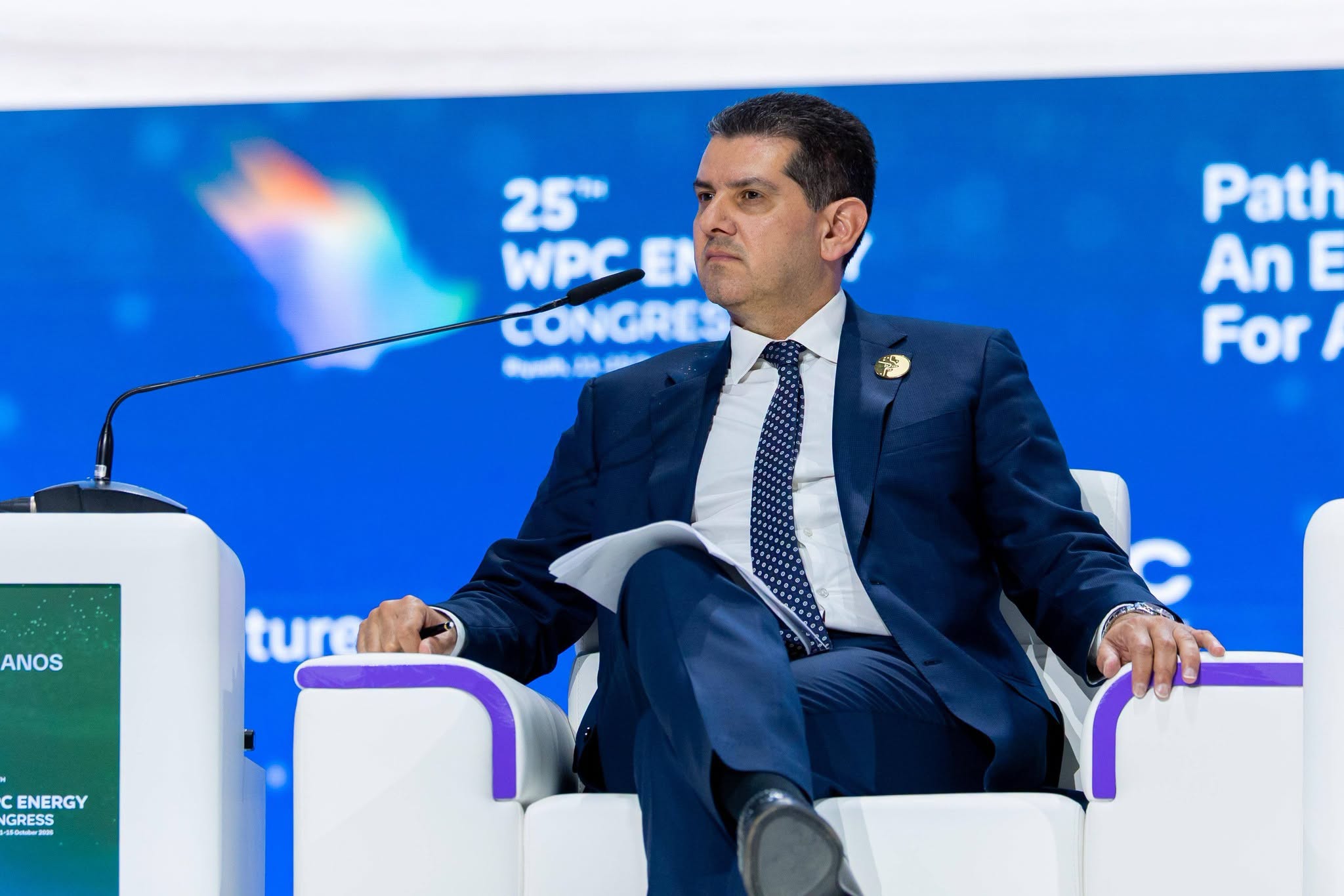 cover Minister forced to leave Saudi Arabia by road