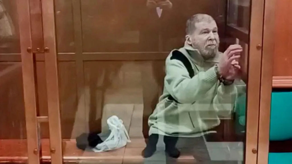 cover Russia frees retired US schoolteacher Stephen Hubbard as Putin meets Witkoff